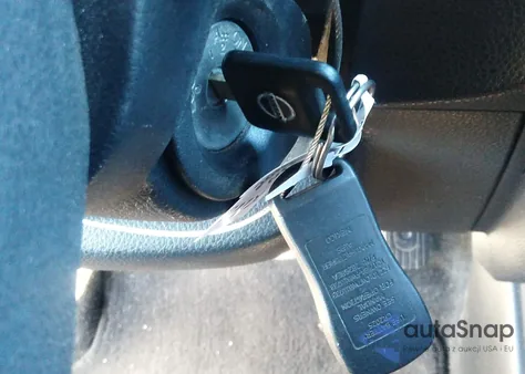 2009 Nissan Versa 1.8S z USA, uszkodzony, nr VIN 3N1BC13E49L479796